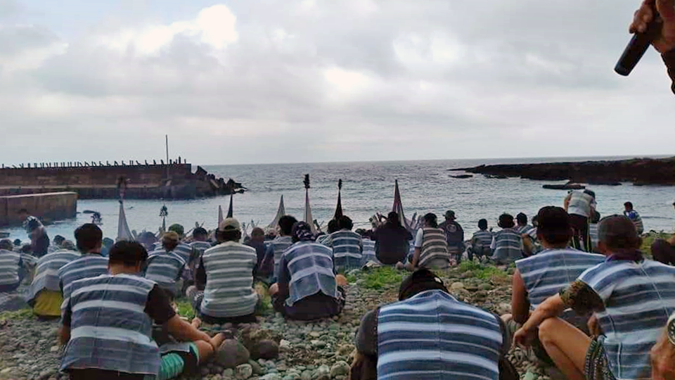 meyvanwa on beach