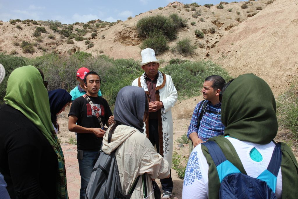 Key Environmental Actors from Central and West Asia Connect to Share Knowledge and Build Capacity on ICCAs