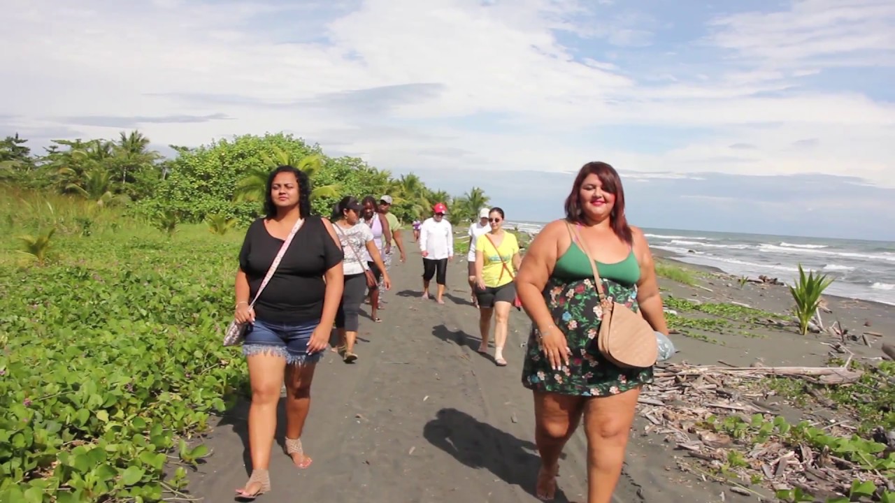 Fisherwomen learning exchange gathering in Costa Rica