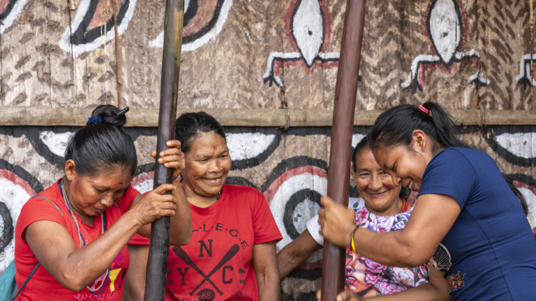 Amazonía colombiana: Serie documental expone el trabajo de cinco organizaciones indígenas para proteger su cultura y territorios de vida